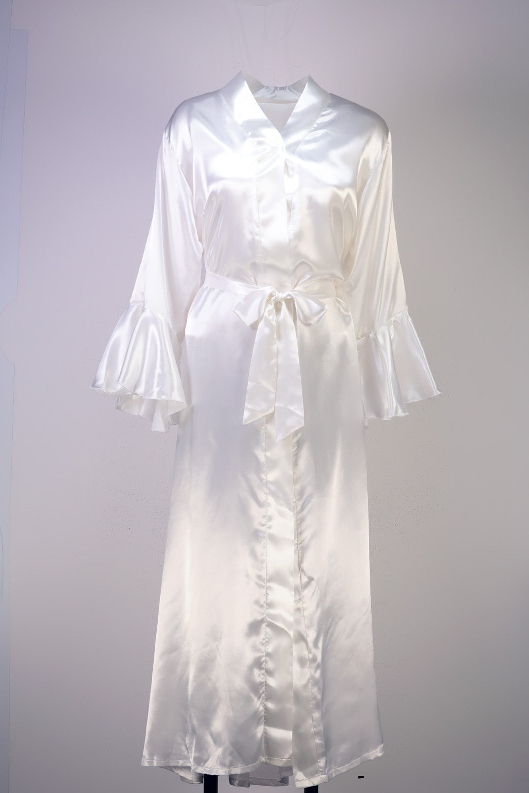 Elegant Lace-Trimmed Bridal Robe - Umbrella