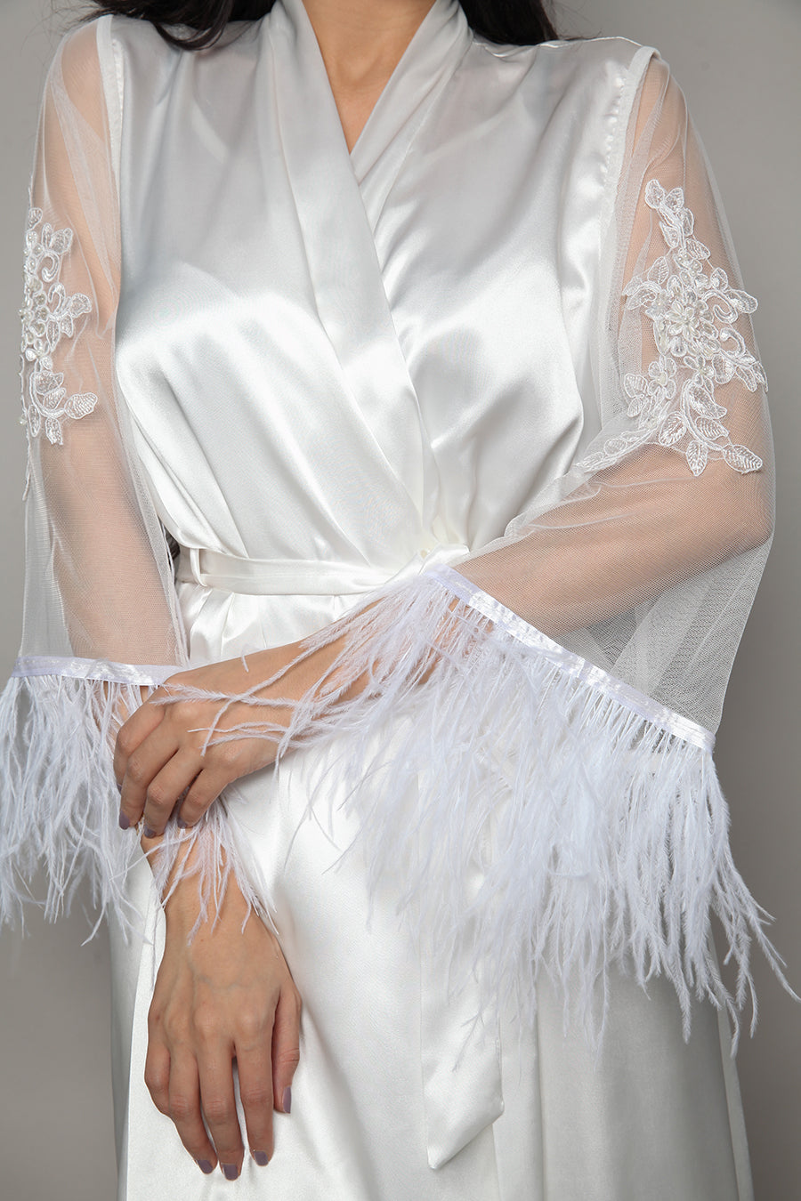 Glamorous Classic Feather Robe