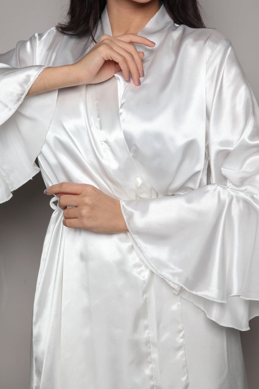 Elegant Lace-Trimmed Bridal Robe - Classic-R