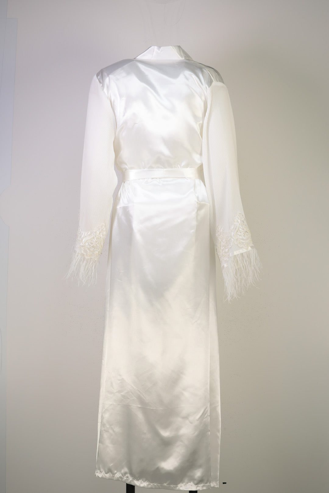 Ethereal Tulle-Feather Bridal Robe - Tulle-f